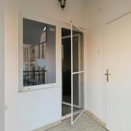 Heart Of Nis Lux Apartment Exterior photo